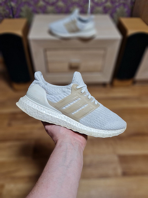 Оригинальные кроссовки Adidas Ultra Boost 4.0 39p. Торез - изображение 1