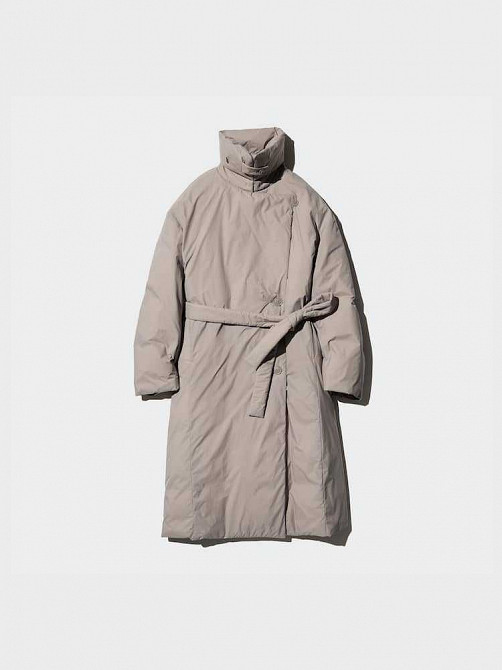 Uniqlo . Довге пухове пальто з поясом . Торез - изображение 5