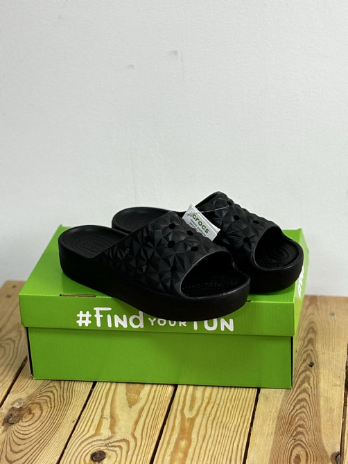 Крокси Slide Geometric черные Crocs женские Амвросиевка - изображение 3