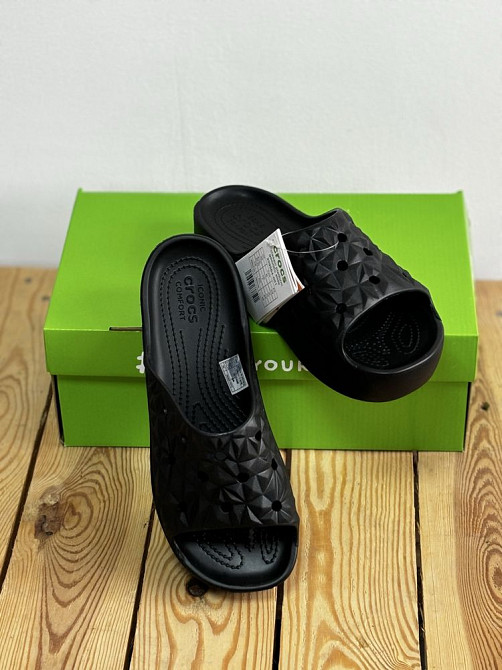 Крокси Slide Geometric черные Crocs женские Амвросиевка - изображение 2