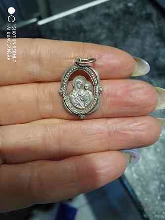 Продам серебряную ладанку Мариуполь
