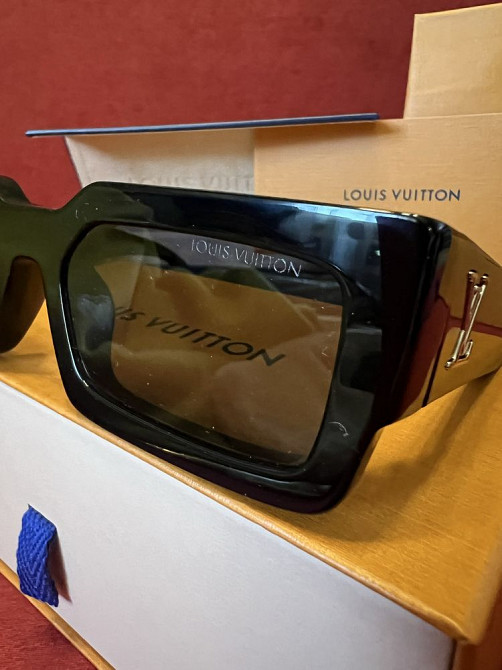 Сонцезахисні окуляри Louis Vuitton Original 100% Ждановка - изображение 1