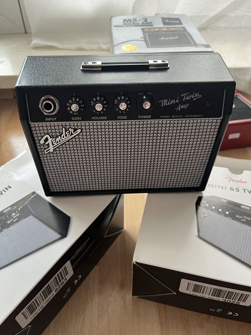 Удобный гитарный усилитель с типичным стилем Fender, Marshall или Laney Торез - изображение 2