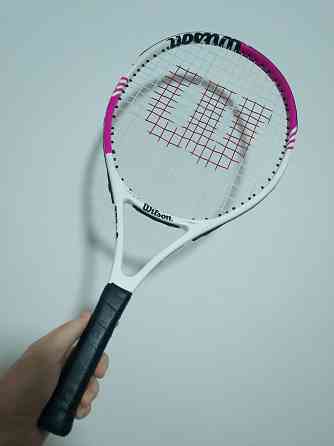 Продам оригинальную ракетку Wilson Blade 23 Зуевка