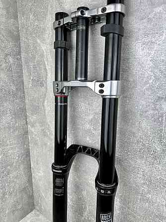 Топова dh fr вилка Rock Shox Boxxer Ultimate 2021 200мм 27.5 Амвросиевка