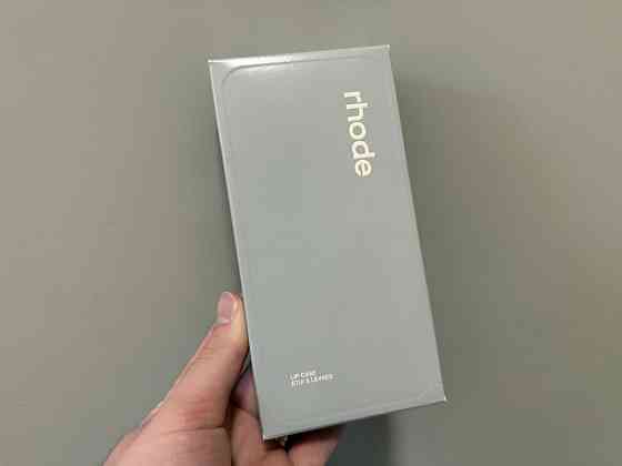 Rhode  Чохол для 15 Pro Max Lip Case Горловка