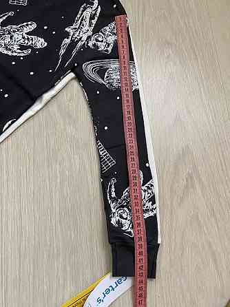 Комплект  из двух пижам  мальчику Carter’s р.7 на 122-128 Амвросиевка